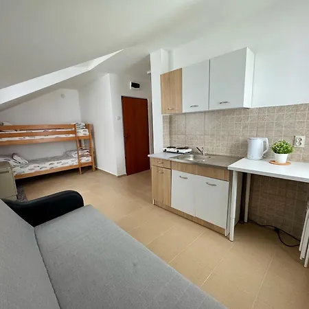 Aurora , 50m Od Gondole *