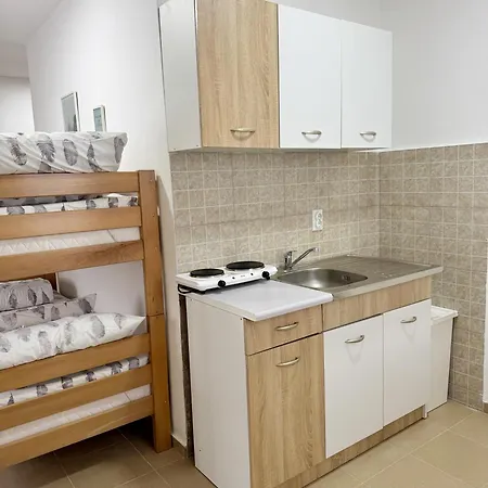 Aurora , 50m Od Gondole Apartman