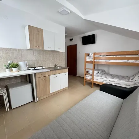 Aurora Gondola Kopaonik, 50m Od Gondole * Brzeće