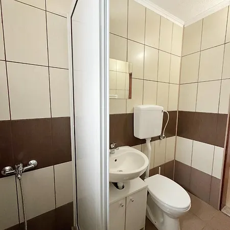 Aurora , 50m Od Gondole Apartman *